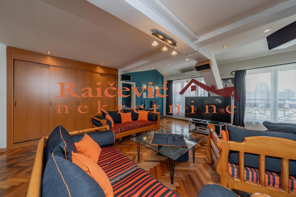 Stan na prodaju u Beogradu, Zemun, 158m2, cena 350000 evra