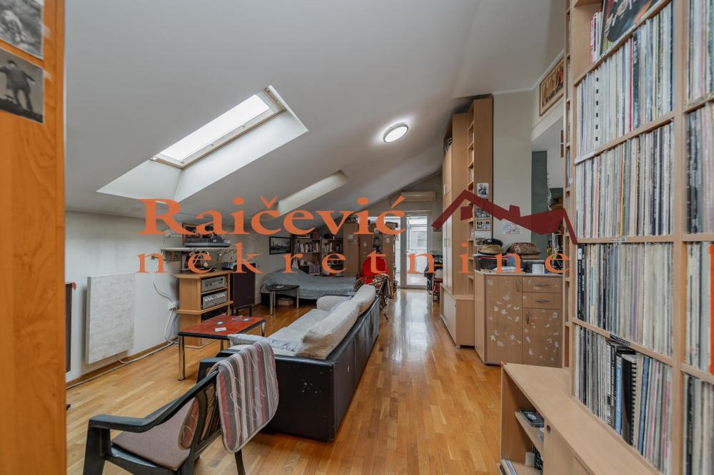 Stan na prodaju u Beogradu, Profesorska kolonija, cetvorosoban, 160m2, cena 300000 evra