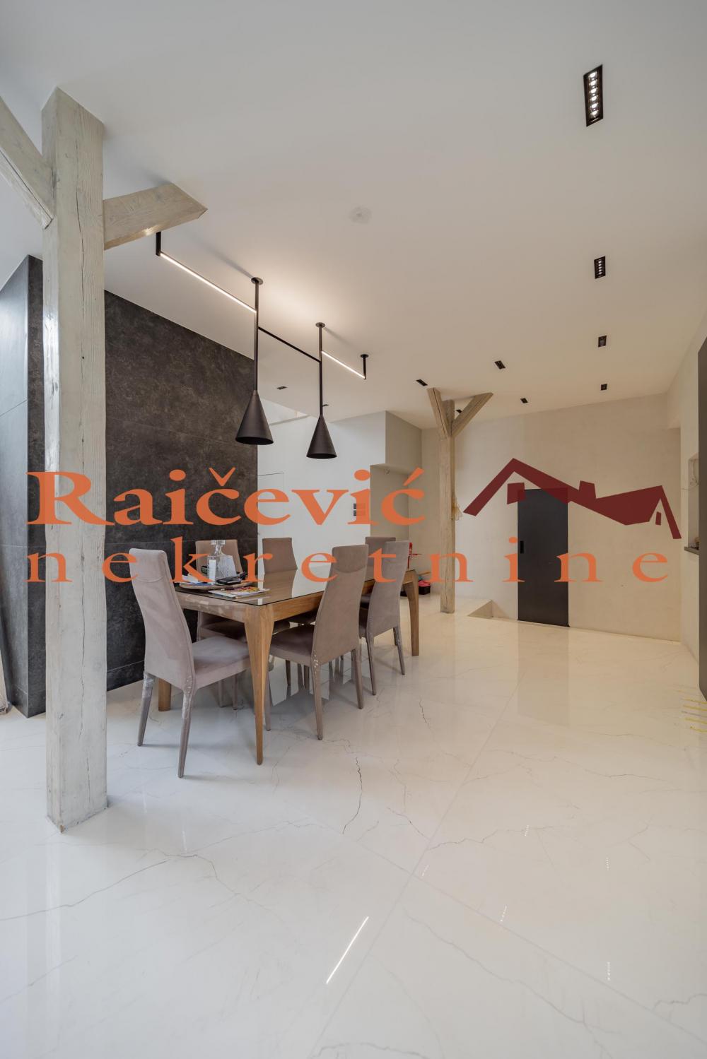 Stan na prodaju u Beogradu, Beograd (centar), trosoban, 160m2, cena 900000 evra