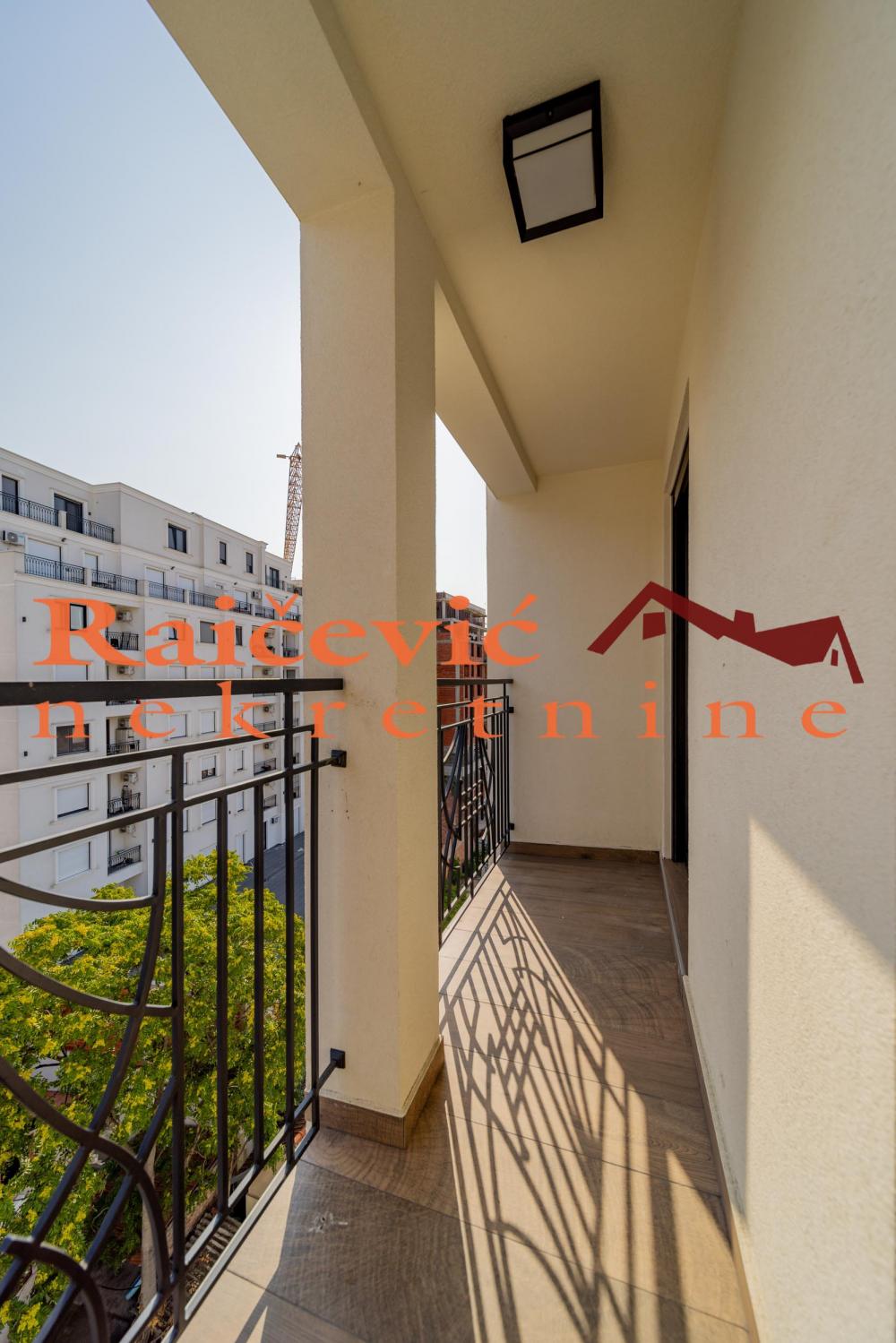 Stan na prodaju u Beogradu, Dušanovac, 162m2, cena 388000 evra