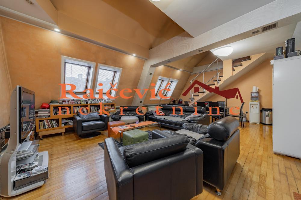 Stan na prodaju u Beogradu, Beograd (centar), cetvorosoban, 202m2, cena 540000 evra