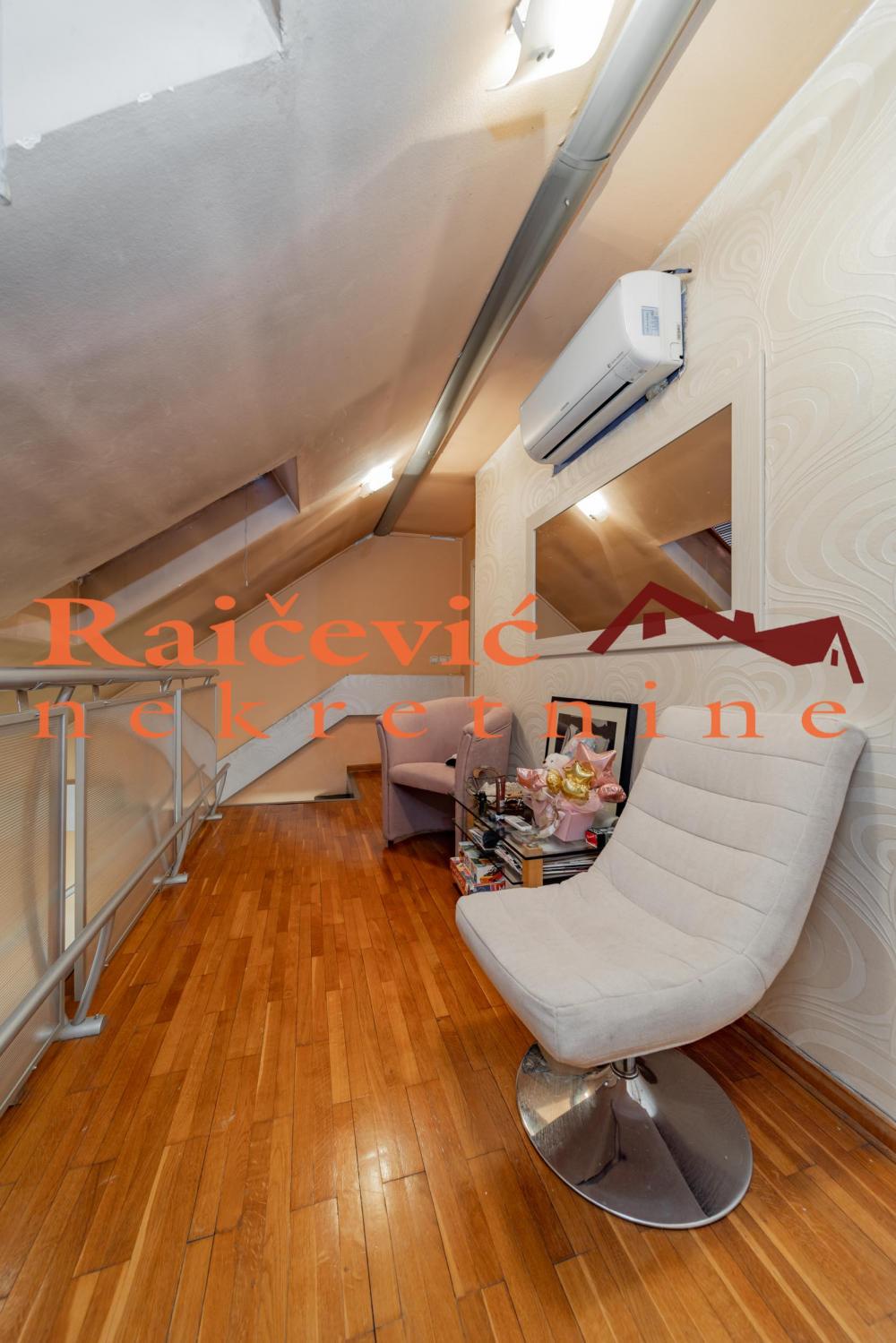 Stan na prodaju u Beogradu, Beograd (centar), cetvorosoban, 202m2, cena 540000 evra