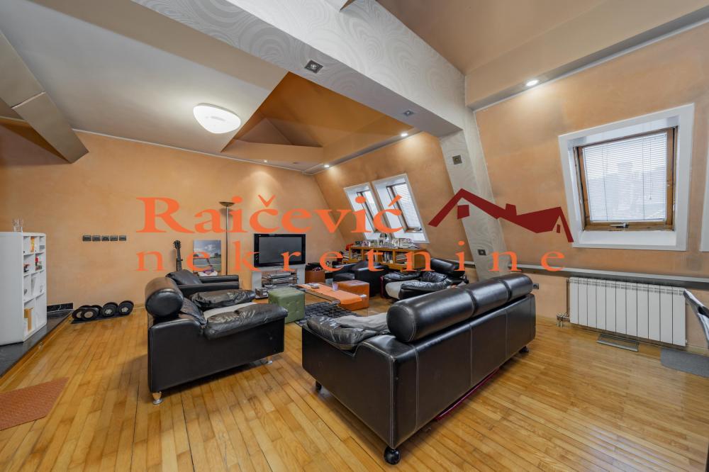 Stan na prodaju u Beogradu, Beograd (centar), cetvorosoban, 202m2, cena 540000 evra