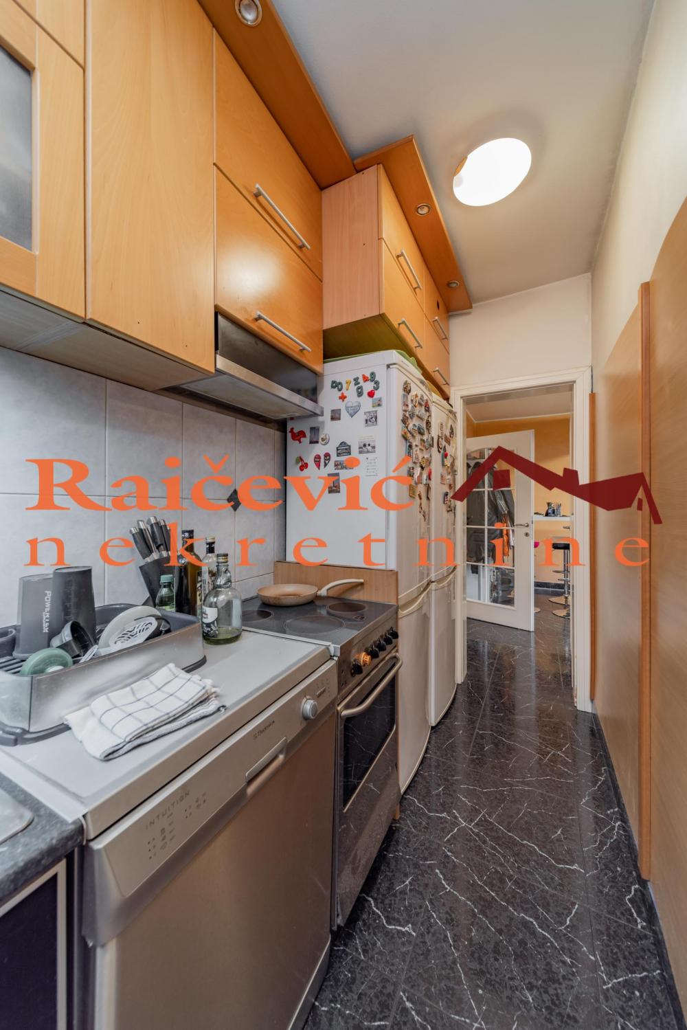 Stan na prodaju u Beogradu, Beograd (centar), cetvorosoban, 202m2, cena 540000 evra