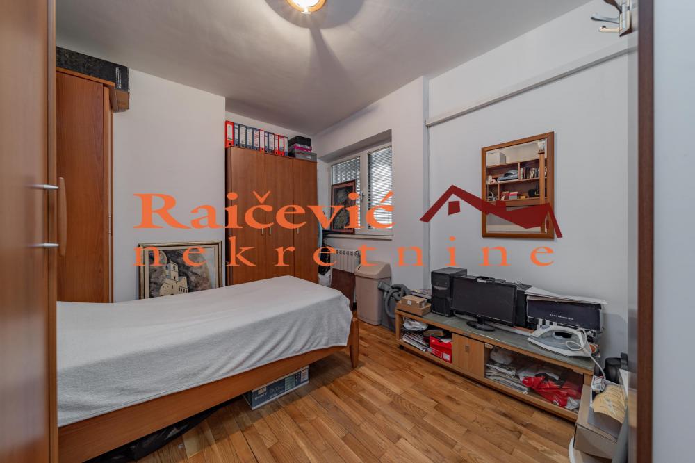 Stan na prodaju u Beogradu, Beograd (centar), cetvorosoban, 202m2, cena 540000 evra