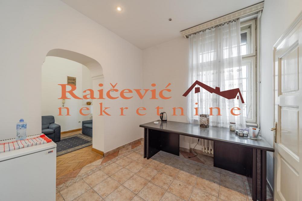 Stan na prodaju u Beogradu, Beograd (centar), 203m2, cena 855000 evra