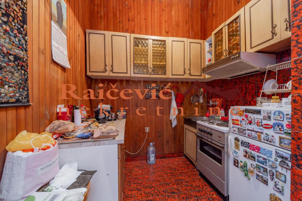 Stan na prodaju u Beogradu, Beograd (centar), 214m2, cena 600000 evra