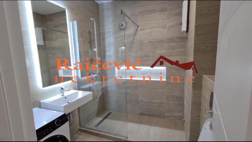 Stan na prodaju u Beogradu, Dedinje, 220m2, cena 950000 evra