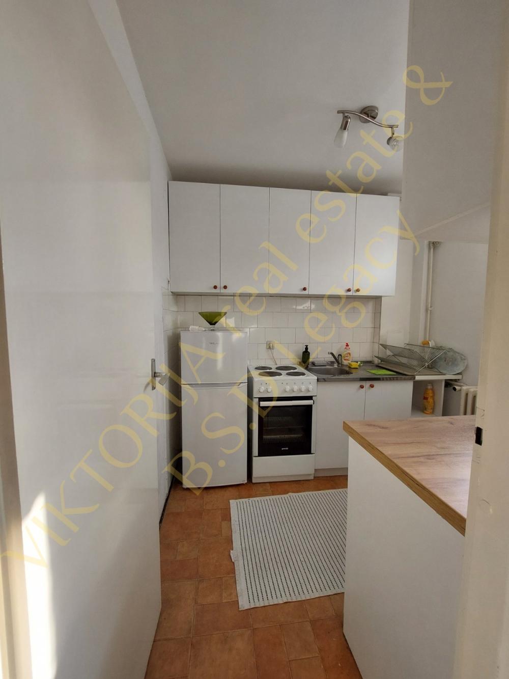 Stan na prodaju u Beogradu, Novi Beograd blok 28 (Potkovica), dvoiposoban, 88m2, cena 219990 evra