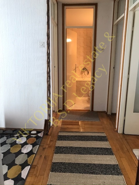 Stan na prodaju u Beogradu, Novi Beograd blok 28 (Potkovica), dvoiposoban, 88m2, cena 219990 evra