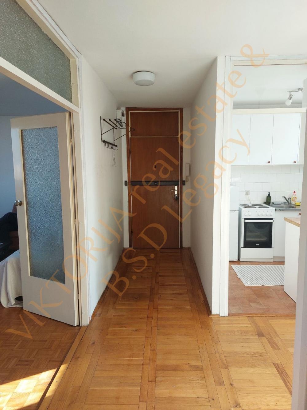 Stan na prodaju u Beogradu, Novi Beograd blok 28 (Potkovica), dvoiposoban, 88m2, cena 219990 evra