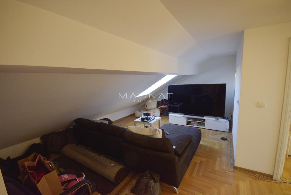 Stan na prodaju u Beogradu, Vračar, 106m2, cena 338000 evra