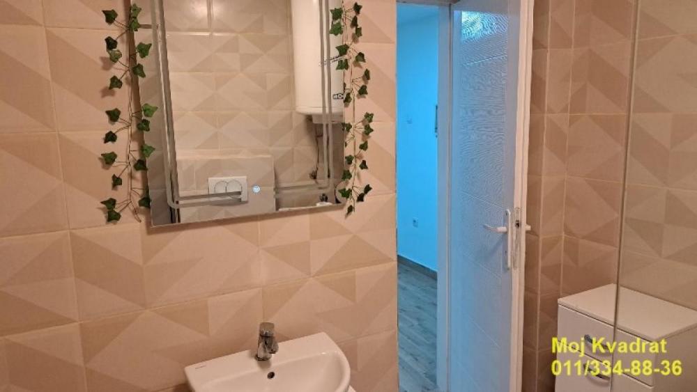 Stan na prodaju u Beogradu, Kopitareva gradina, dvosoban, 37m2, cena 185000 evra