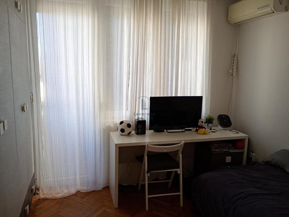 Stan na prodaju u Beogradu, Čubura, trosoban, 64m2, cena 272000 evra