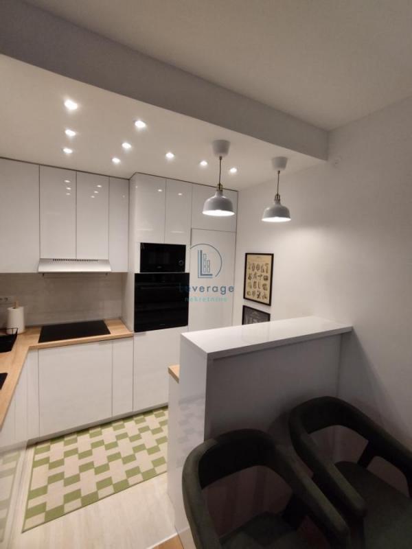 Stan na prodaju u Beogradu, Novi Beograd blok 65, trosoban, 77m2, cena 440000 evra