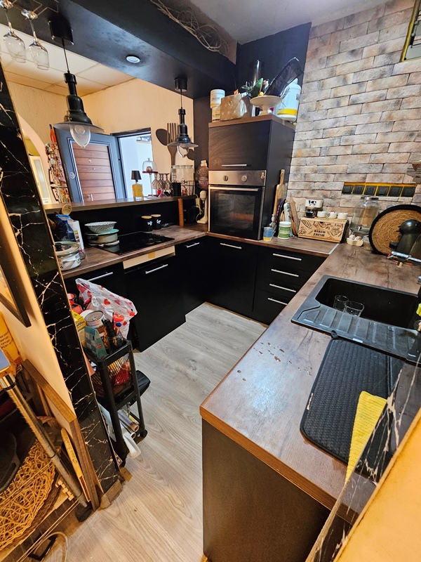 Stan na prodaju u Beogradu, Đeram pijaca, cetvorosoban, 87m2, cena 269000 evra