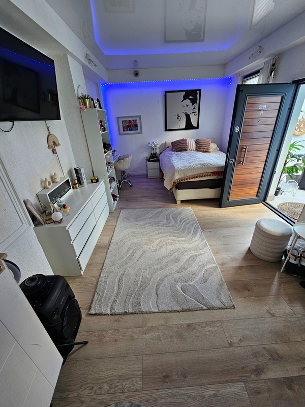 Stan na prodaju u Beogradu, Đeram pijaca, cetvorosoban, 87m2, cena 269000 evra