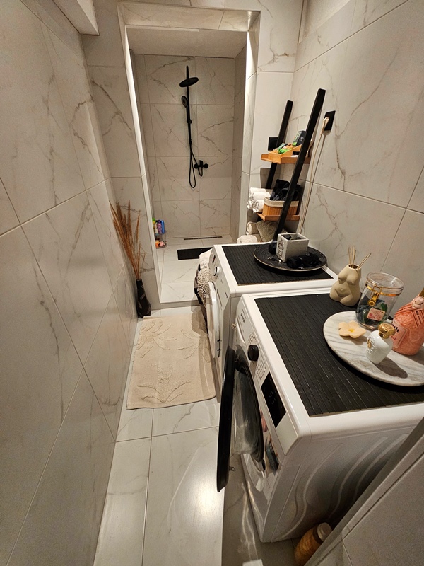 Stan na prodaju u Beogradu, Đeram pijaca, cetvorosoban, 87m2, cena 269000 evra