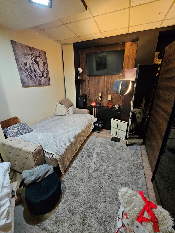 Stan na prodaju u Beogradu, Đeram pijaca, cetvorosoban, 87m2, cena 269000 evra