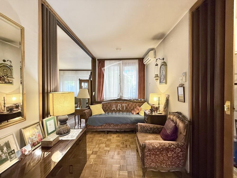 Stan na prodaju u Beogradu, Voždovac, troiposoban, 89m2, cena 265000 evra