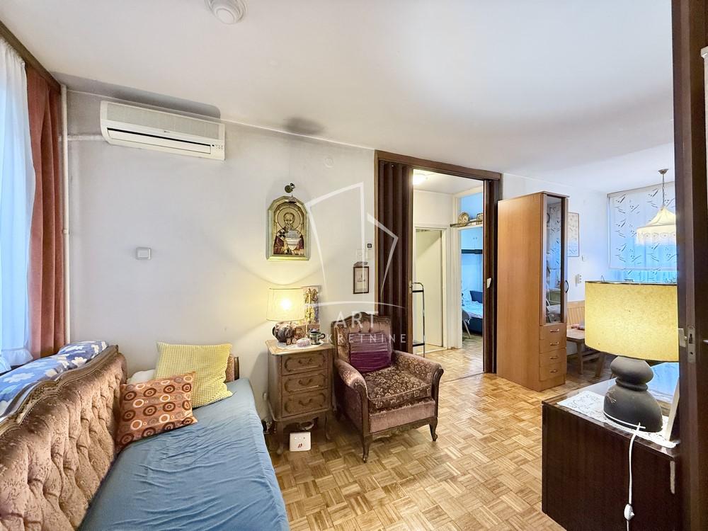 Stan na prodaju u Beogradu, Voždovac, troiposoban, 89m2, cena 265000 evra