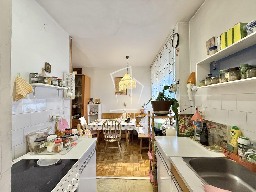 Stan na prodaju u Beogradu, Voždovac, troiposoban, 89m2, cena 265000 evra