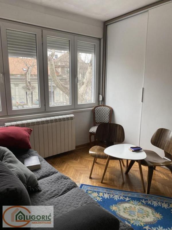 Stan na prodaju u Beogradu, Dorćol, trosoban, 64m2, cena 280000 evra