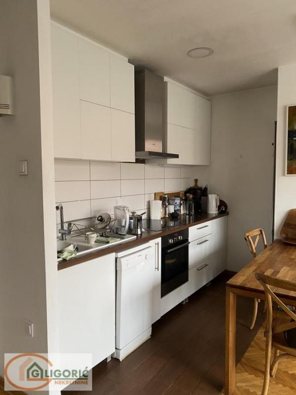 Stan na prodaju u Beogradu, Dorćol, trosoban, 64m2, cena 280000 evra