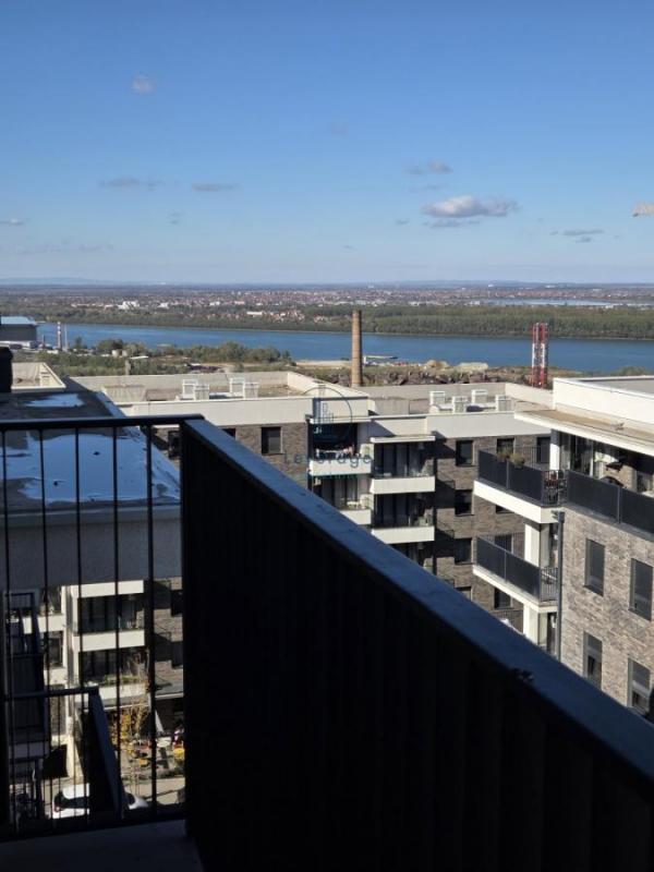 Stan na prodaju u Beogradu, Višnjička banja, trosoban, 67m2, cena 203500 evra