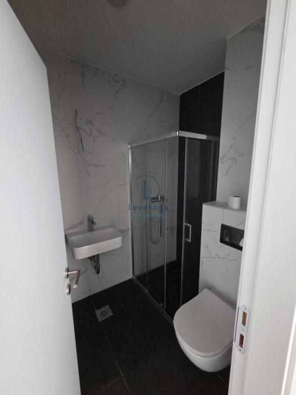 Stan na prodaju u Beogradu, Višnjička banja, trosoban, 67m2, cena 203500 evra