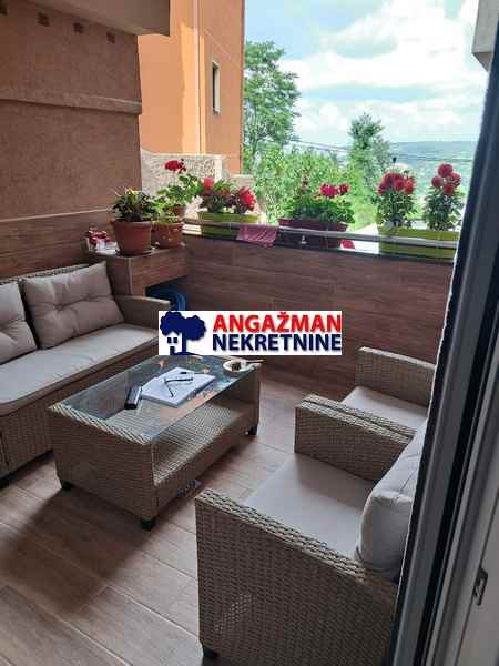 Stan na prodaju u Beogradu, Vidikovac, trosoban, 67m2, cena 201000 evra