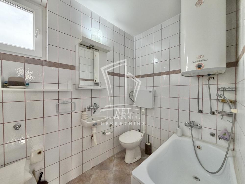 Stan na prodaju u Beogradu, Miljakovac, dvoiposoban, 36m2, cena 99900 evra