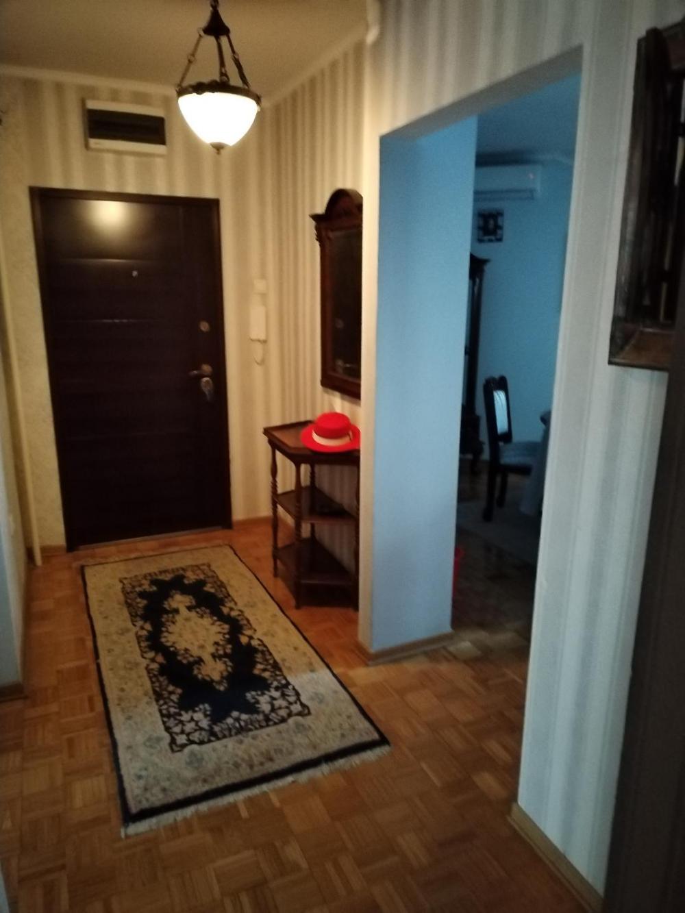 Stan na prodaju u Beogradu, Bežanijska kosa, dvosoban, 85m2, cena 245000 evra