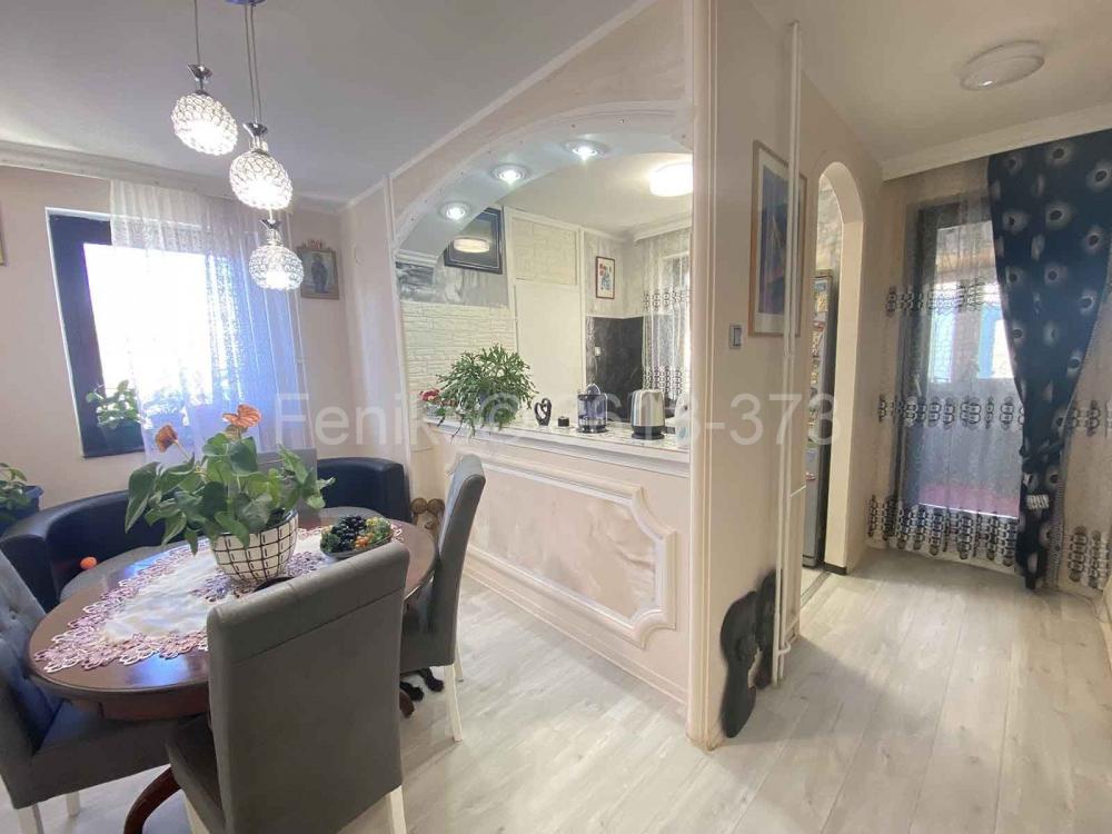 Stan na prodaju u Beogradu, Bežanijska kosa, trosoban, 78m2, cena 249000 evra