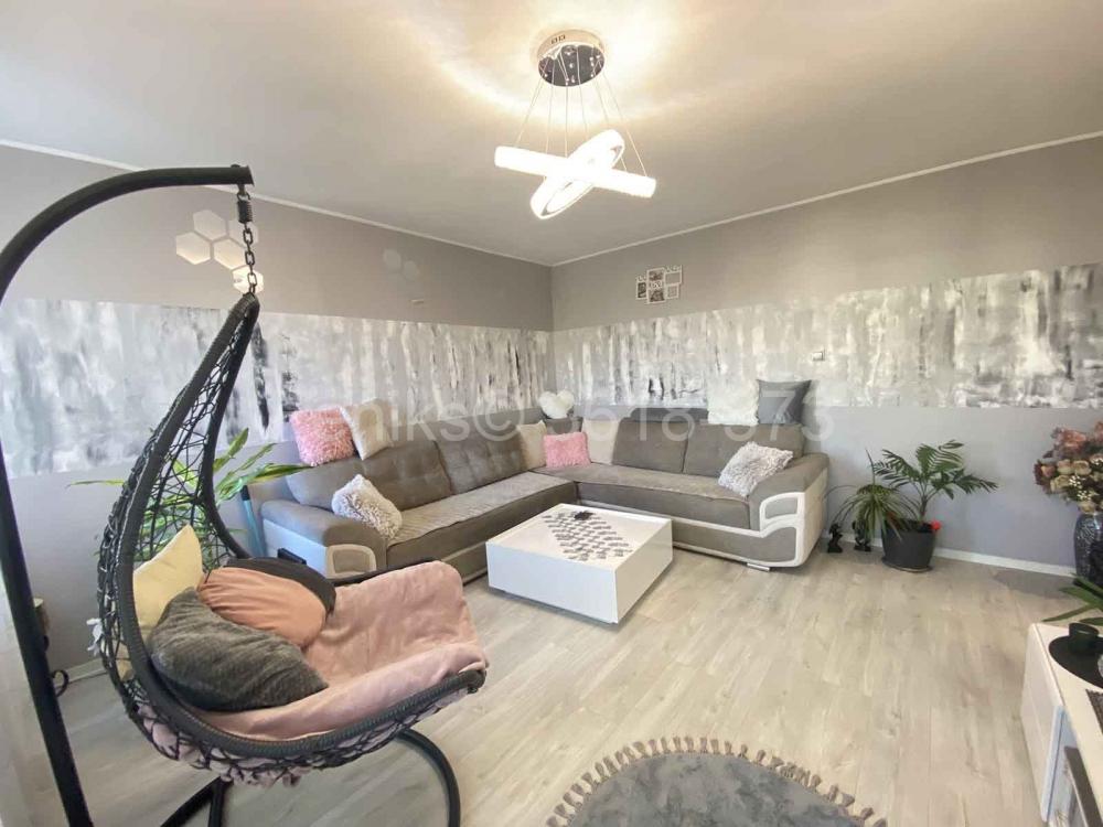 Stan na prodaju u Beogradu, Bežanijska kosa, trosoban, 78m2, cena 249000 evra