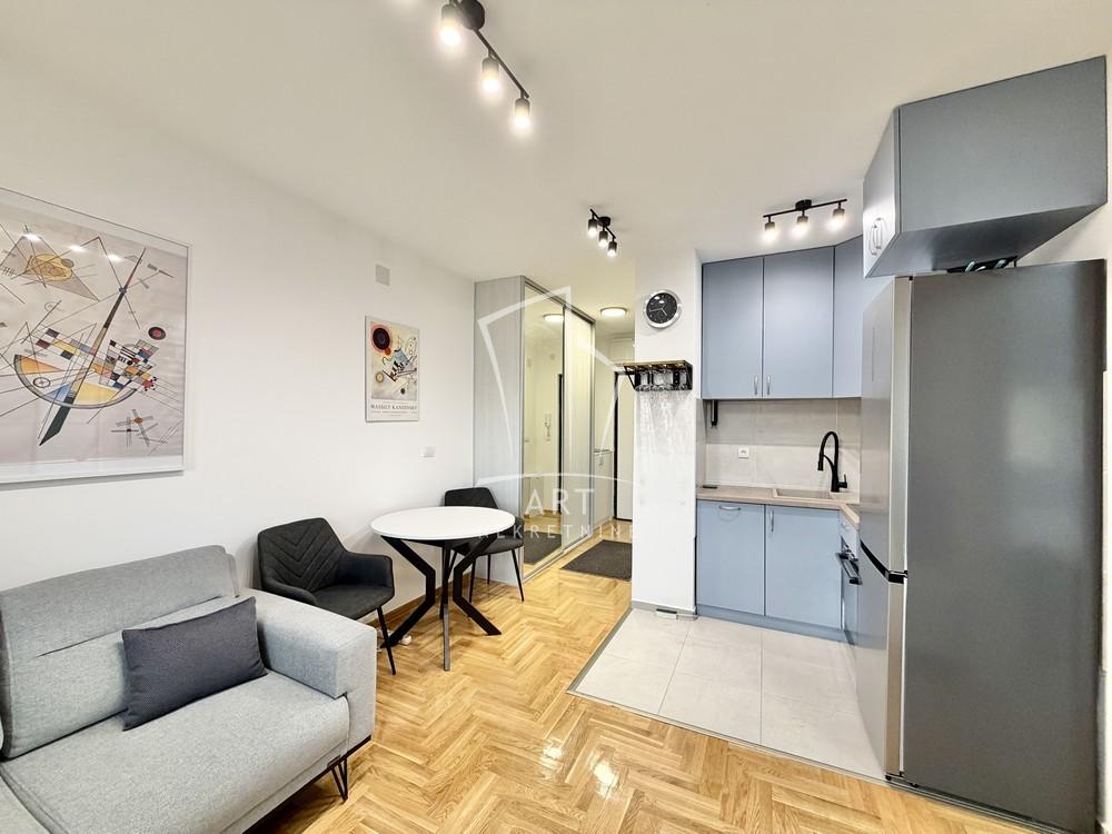 Stan na prodaju u Beogradu, Banjica, dvosoban, 36m2, cena 148000 evra