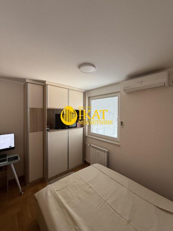 Stan na prodaju u Beogradu, Novi Beograd, trosoban, 85m2, cena 439000 evra