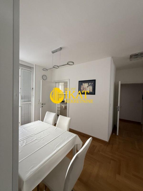 Stan na prodaju u Beogradu, Novi Beograd, trosoban, 85m2, cena 439000 evra