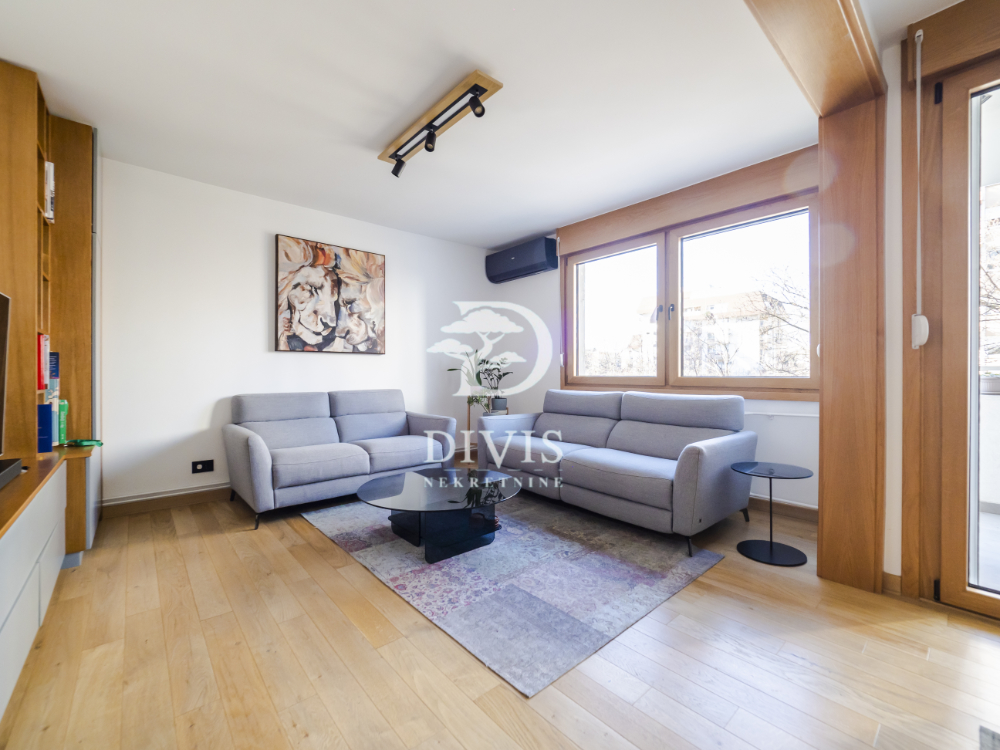 Stan na prodaju u Beogradu, Dorćol, 71m2, cena 370000 evra