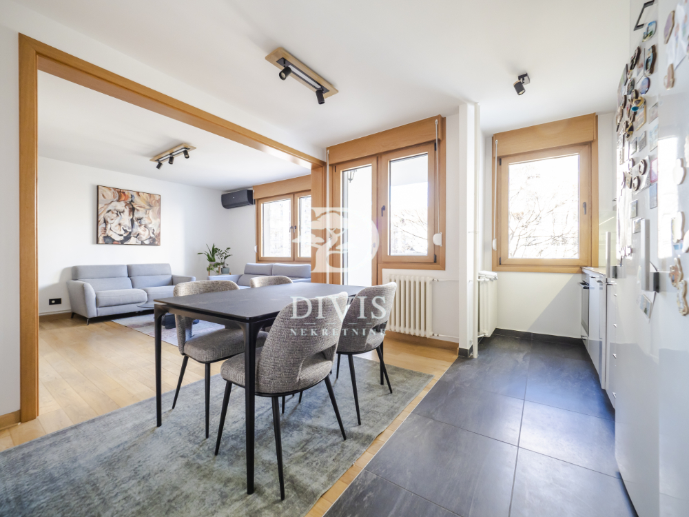 Stan na prodaju u Beogradu, Dorćol, 71m2, cena 370000 evra