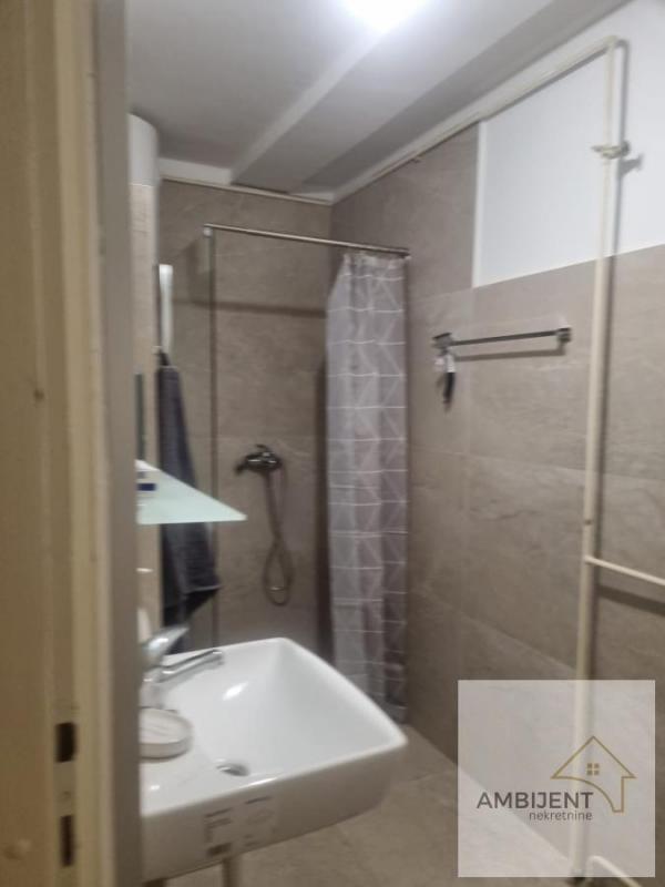 Stan na prodaju u Beogradu, Banovo brdo, jednosoban, 30m2, cena 137700 evra