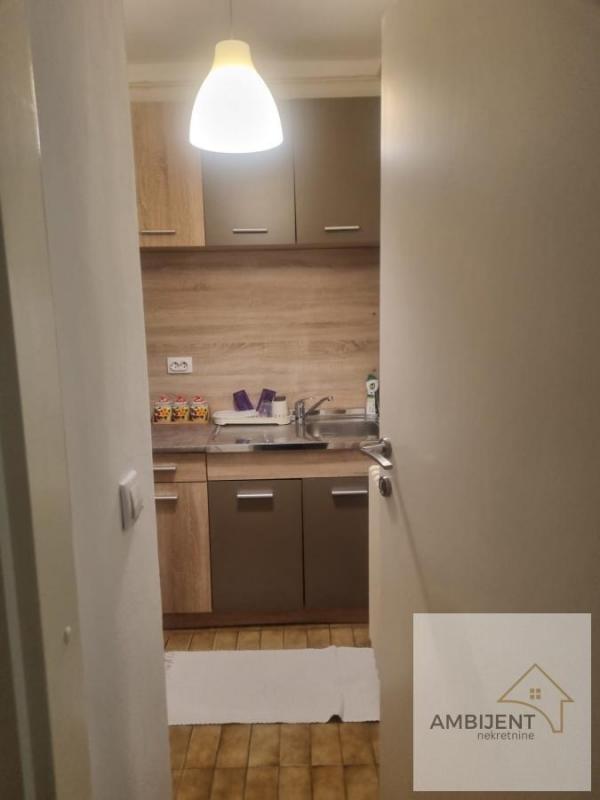 Stan na prodaju u Beogradu, Banovo brdo, jednosoban, 30m2, cena 137700 evra