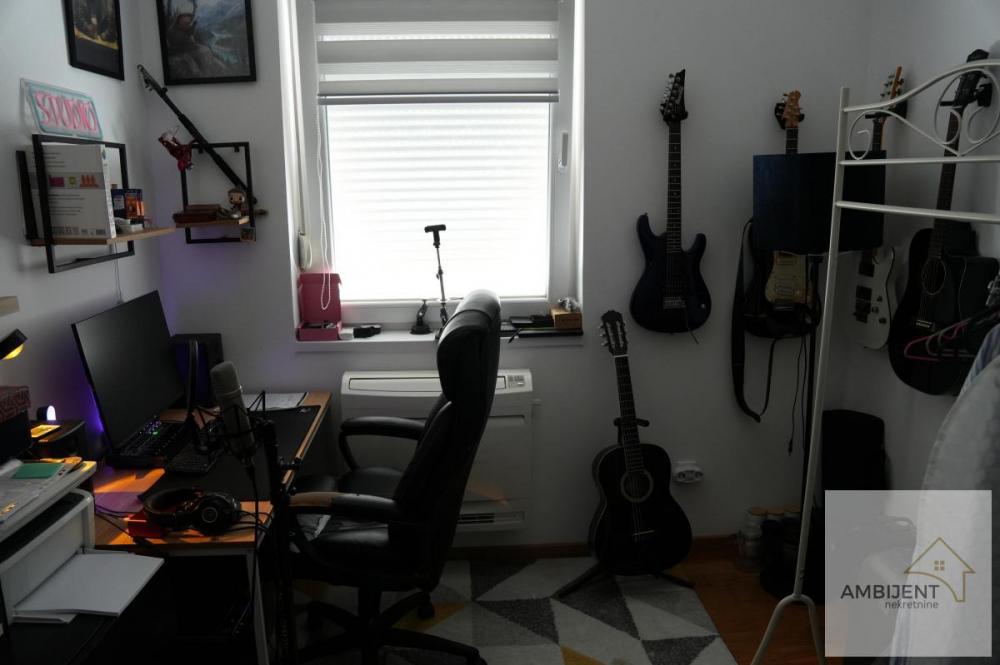 Stan na prodaju u Beogradu, Zvezdara, troiposoban, 83m2, cena 305000 evra