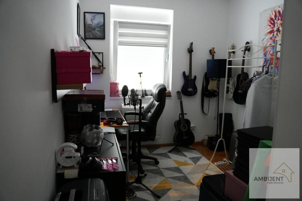 Stan na prodaju u Beogradu, Zvezdara, troiposoban, 83m2, cena 305000 evra