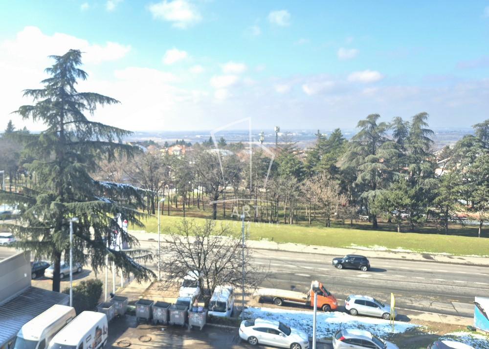 Stan na prodaju u Beogradu, Čukarica, cetvorosoban, 90m2, cena 260000 evra