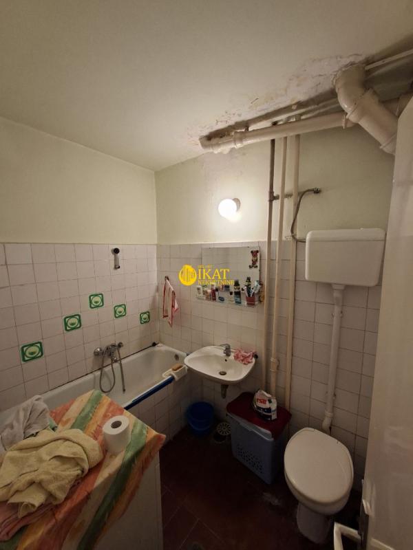 Stan na prodaju u Beogradu, Palilula, trosoban, 75m2, cena 143000 evra