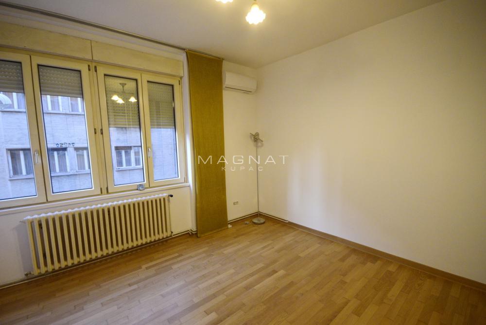 Stan na prodaju u Beogradu, Vračar, cetvorosoban, 108m2, cena 485000 evra