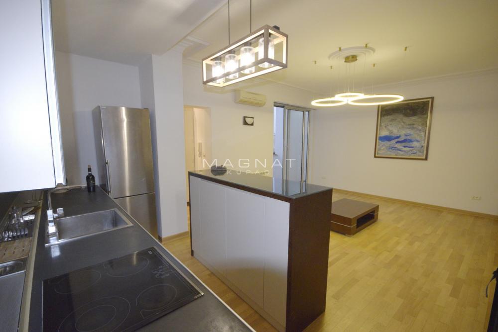 Stan na prodaju u Beogradu, Vračar, cetvorosoban, 108m2, cena 485000 evra