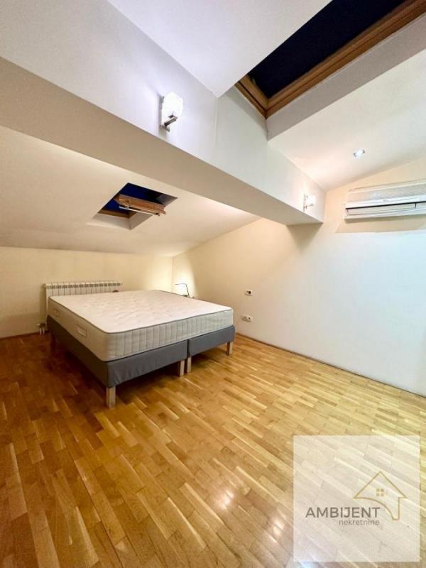 Stan na prodaju u Beogradu, Zvezdara, troiposoban, 157m2, cena 392000 evra