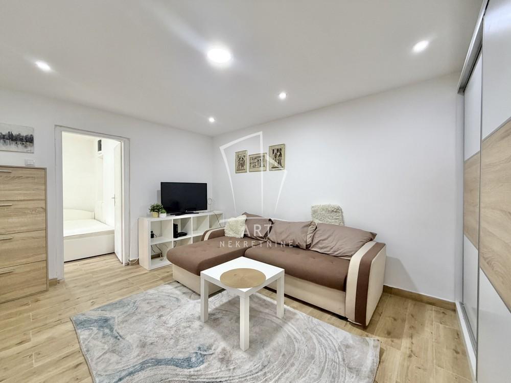 Stan na prodaju u Beogradu, Stari grad, dvosoban, 37m2, cena 180000 evra